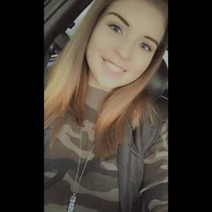 Meet your Posher, Alisha